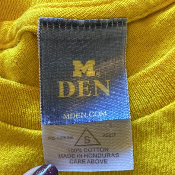 Yellow, Small Michigan T-shirt - Picture 3 of 3